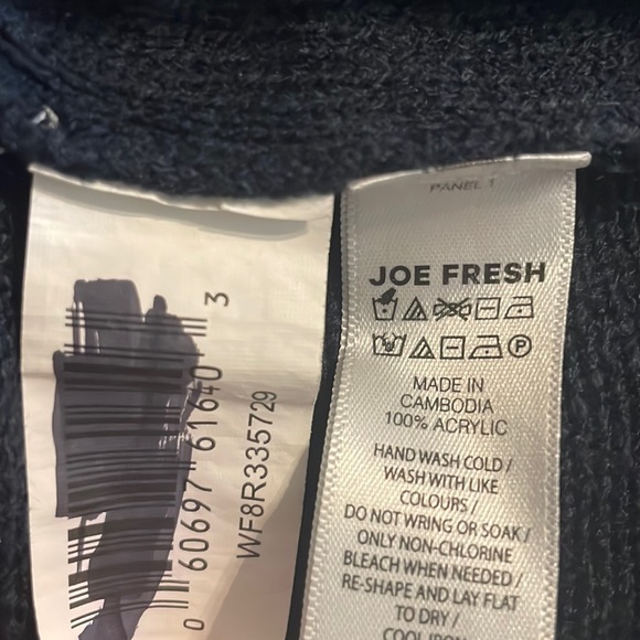 2/$12 Joe Fresh Navy Blue Knit Turtleneck Sweater Size Small - Picture 14 of 14